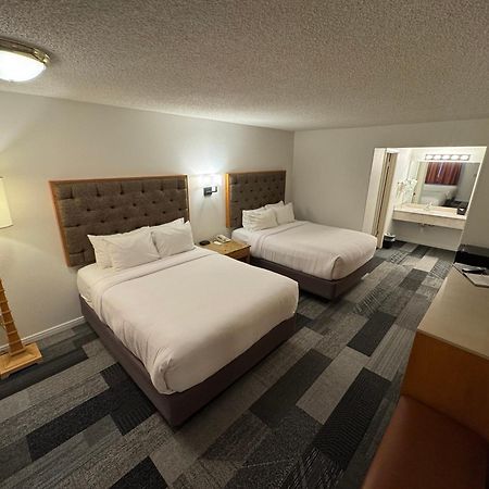 Abajo Lodge Монтичело Екстериор снимка